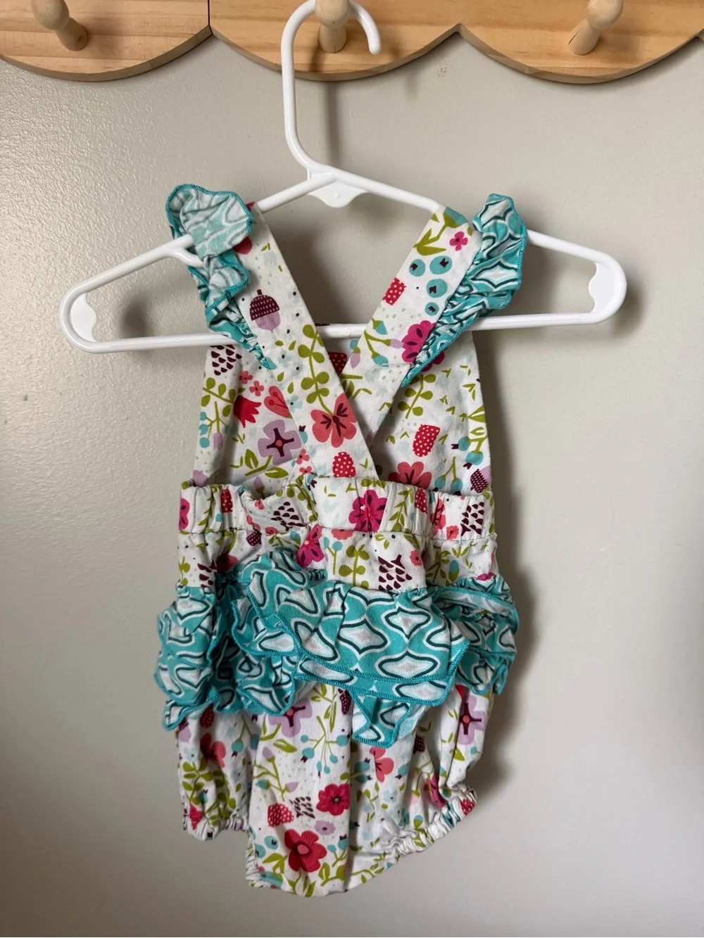 Ricrac & Ruffles Girls 6-9M Floral Cotton Romper Sleeveless Ruffle Bow